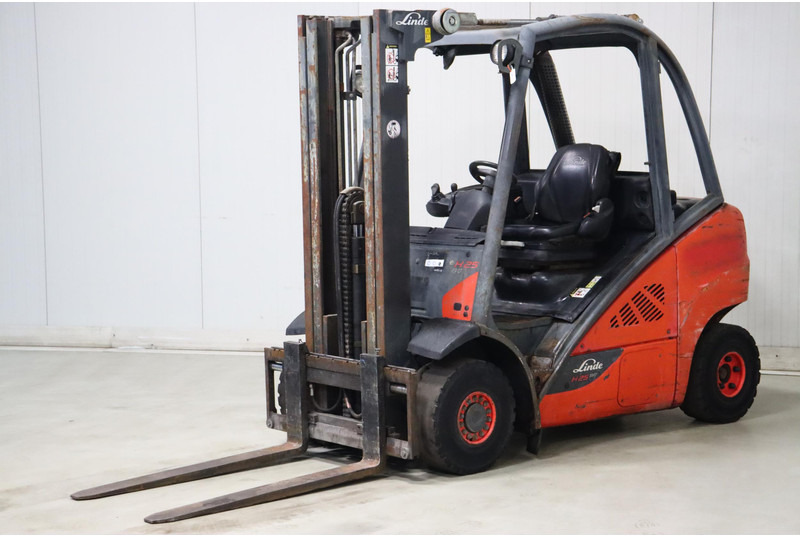 Linde H25D-02 - 디젤 지게차 : 사진 3 Linde H25D-02 - 디젤 지게차 : 사진 3