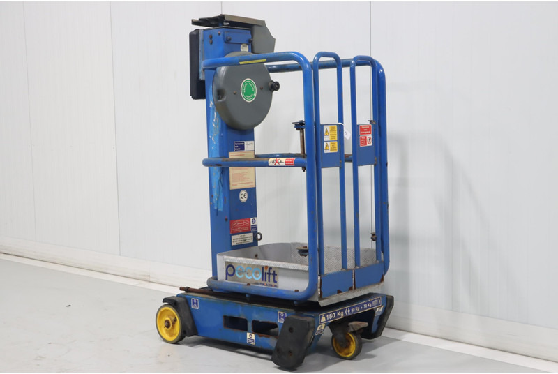 Power Towers Pecolift - 시저 리프트 : 사진 1 Power Towers Pecolift - 시저 리프트 : 사진 1