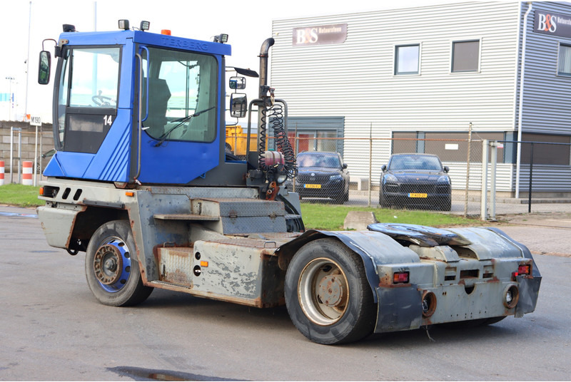 Terberg TT220 - 터미널 트랙터 : 사진 4 Terberg TT220 - 터미널 트랙터 : 사진 4