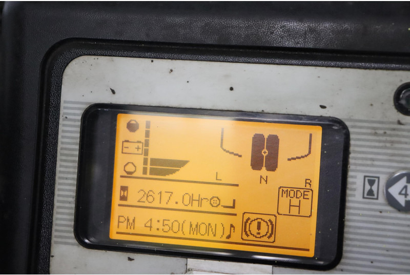 전기 지게차 UniCarriers AG1N1L16H : 사진 8 전기 지게차 UniCarriers AG1N1L16H : 사진 8