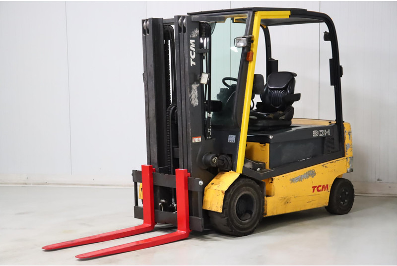 UniCarriers G1Q2L30H - 전기 지게차 : 사진 3 UniCarriers G1Q2L30H - 전기 지게차 : 사진 3