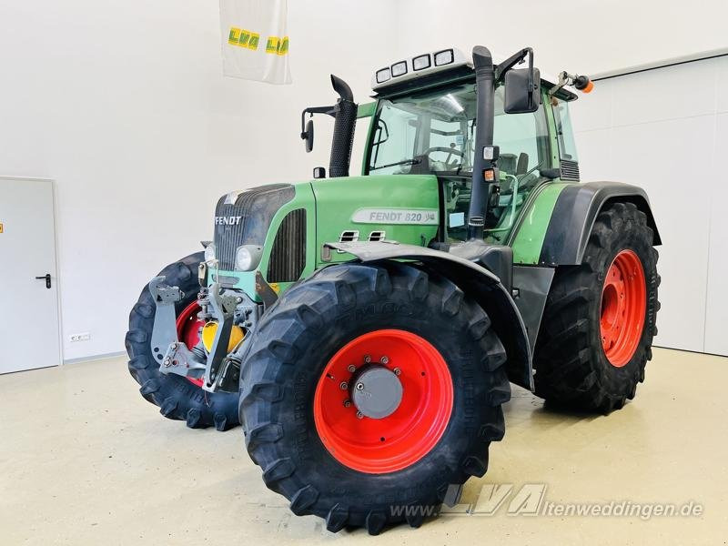Fendt 820 Vario - 장궤형 트랙터 : 사진 1 Fendt 820 Vario - 장궤형 트랙터 : 사진 1