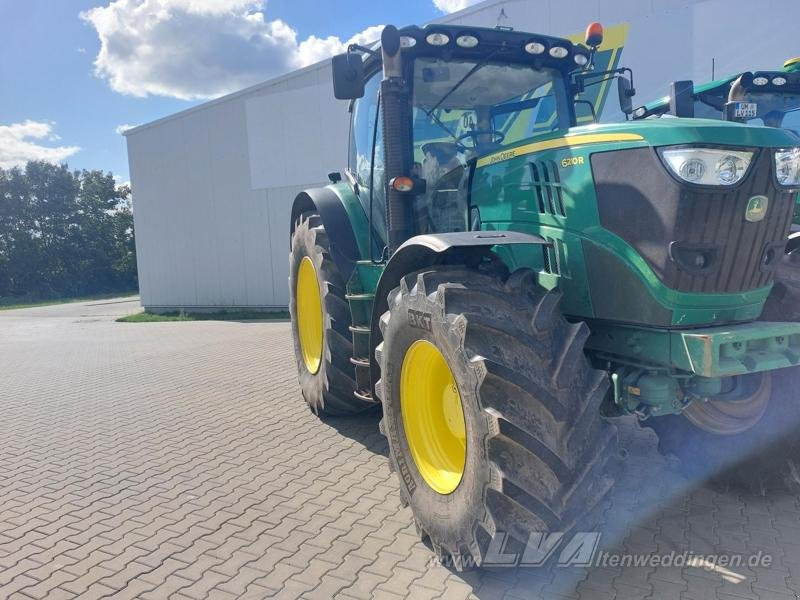 John Deere 6210R - 장궤형 트랙터 : 사진 2 John Deere 6210R - 장궤형 트랙터 : 사진 2