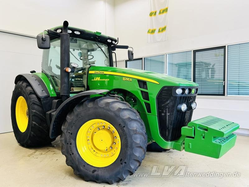 John Deere 8295R - 장궤형 트랙터 : 사진 2 John Deere 8295R - 장궤형 트랙터 : 사진 2