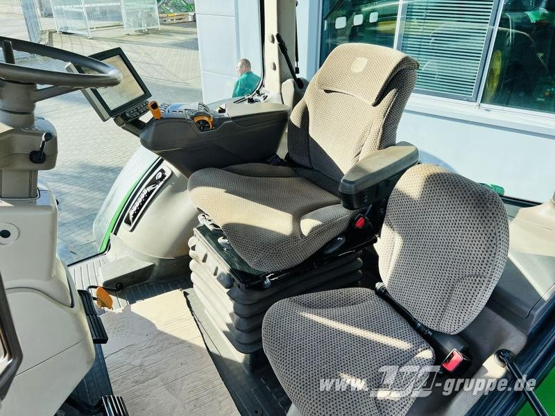 장궤형 트랙터 John Deere 8320R E23-PowerShift : 사진 8