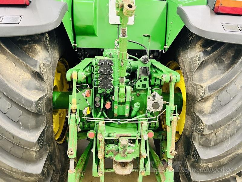 장궤형 트랙터 John Deere 8330 PowerShift : 사진 8