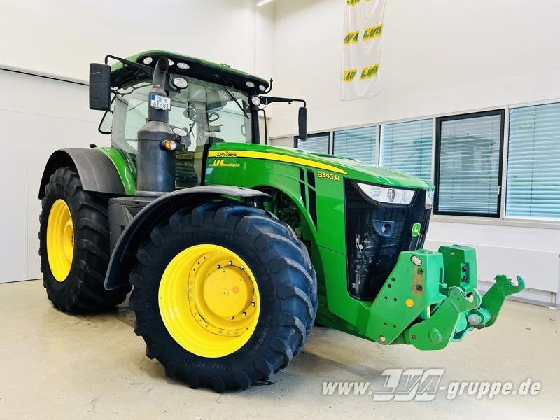 John Deere 8345R FRONT PTO - 장궤형 트랙터 : 사진 4 John Deere 8345R FRONT PTO - 장궤형 트랙터 : 사진 4