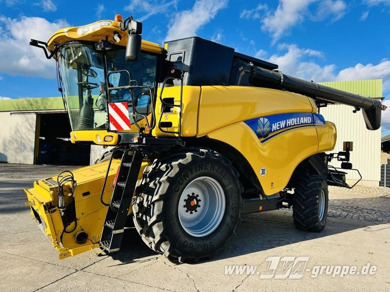 New Holland CR8080 - 목초수확기 : 사진 1 New Holland CR8080 - 목초수확기 : 사진 1