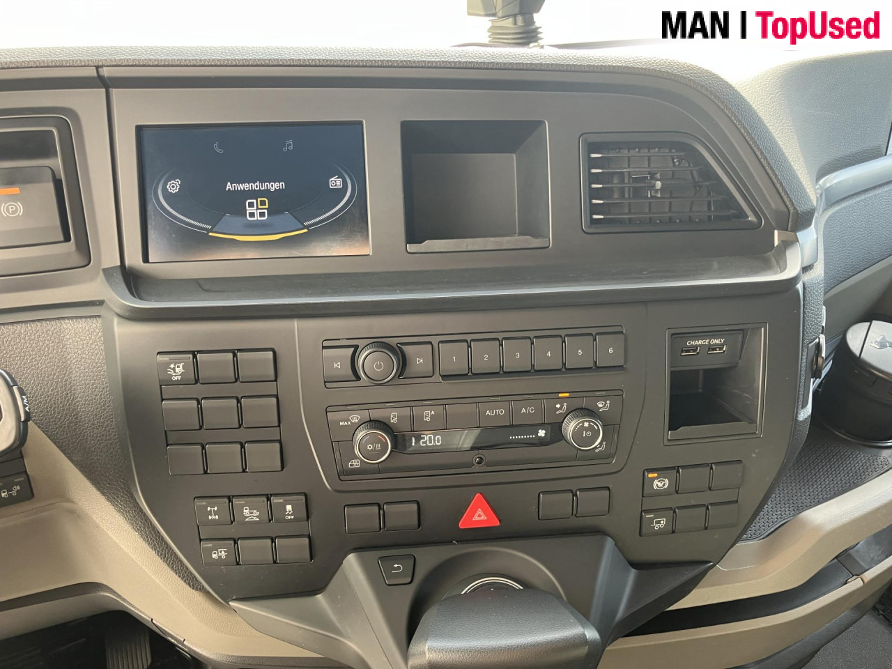 MAN TGX 18.470 4x2 LL SA - 트랙터 유닛 : 사진 3 MAN TGX 18.470 4x2 LL SA - 트랙터 유닛 : 사진 3