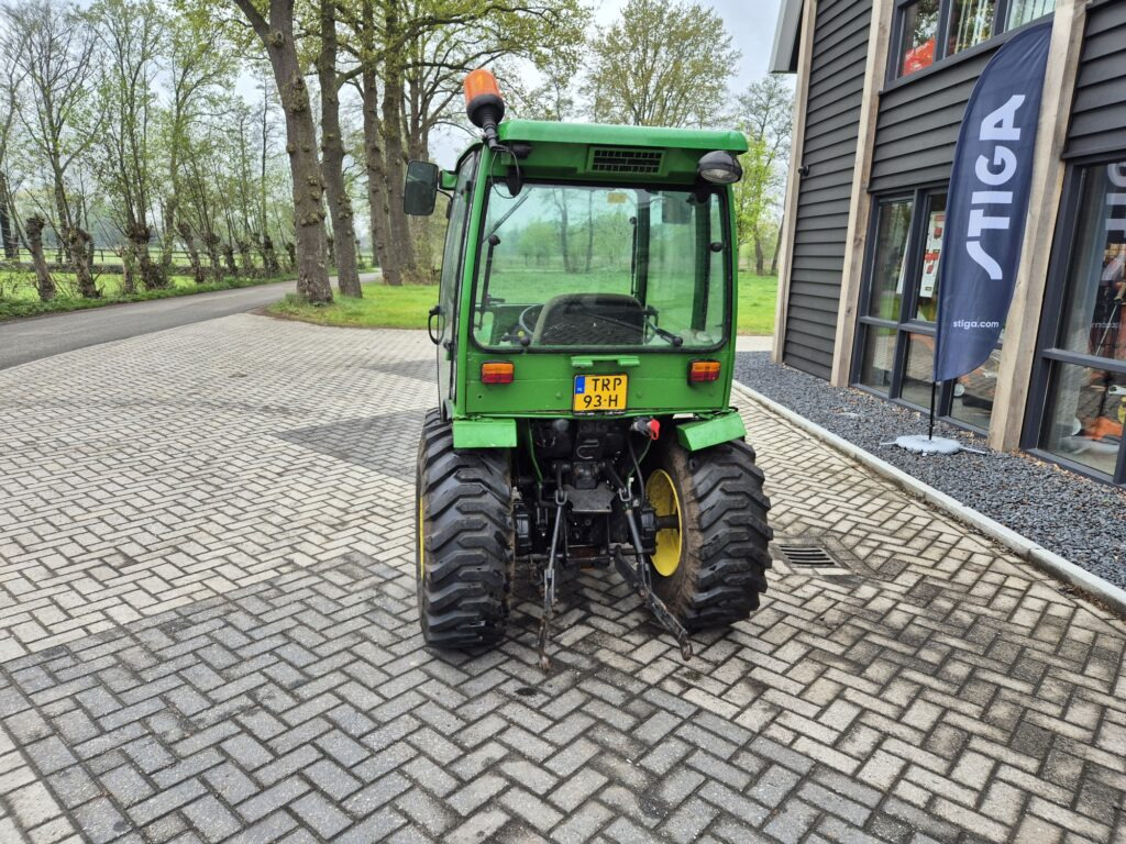 JOHN DEERE 2520 - 스트래들 트랙터 : 사진 4 JOHN DEERE 2520 - 스트래들 트랙터 : 사진 4