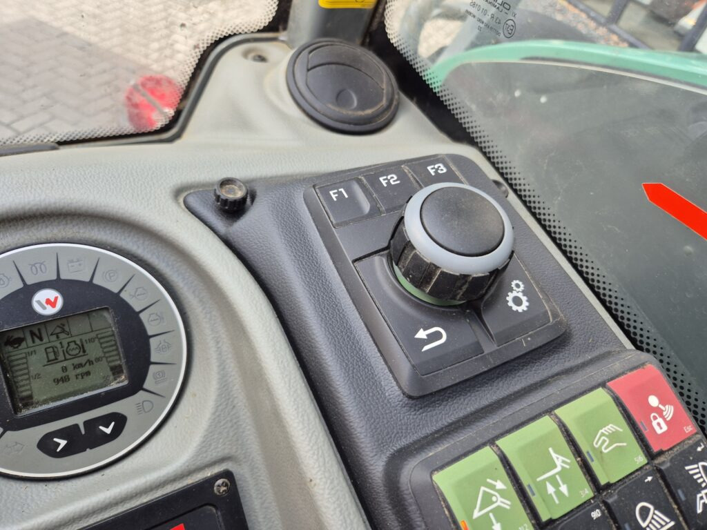 텔레스코픽 핸들러 KRAMER KT276 : 사진 11 텔레스코픽 핸들러 KRAMER KT276 : 사진 11