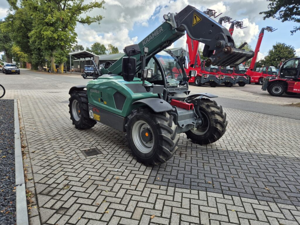 텔레스코픽 핸들러 KRAMER KT276 : 사진 9 텔레스코픽 핸들러 KRAMER KT276 : 사진 9