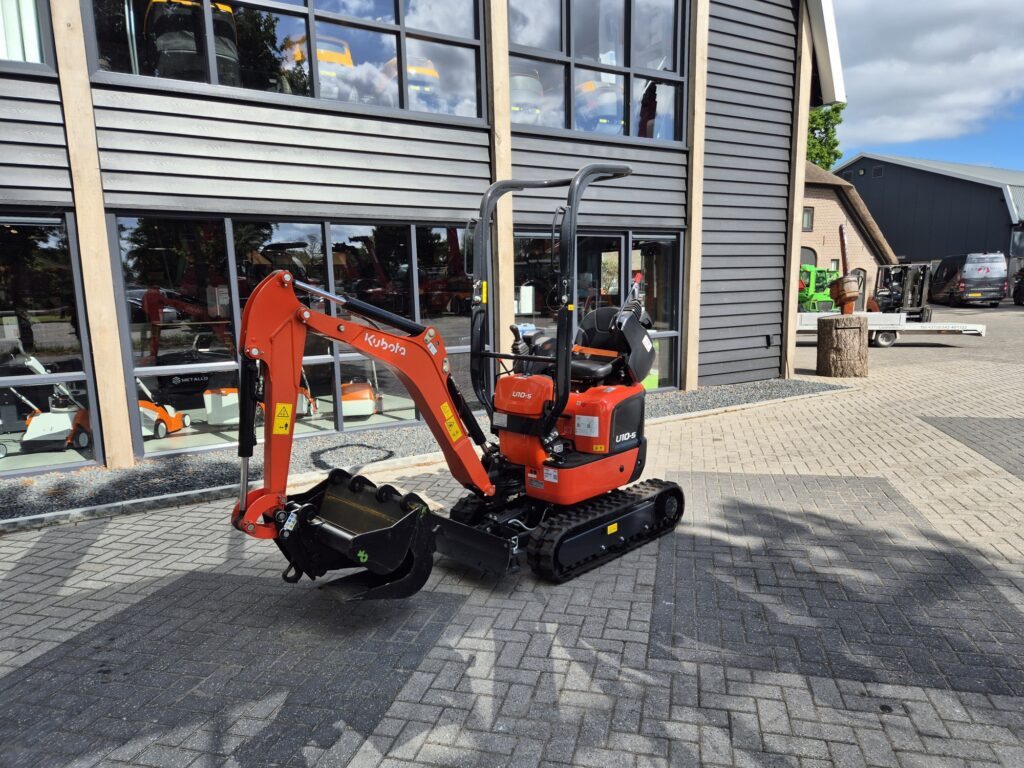 KUBOTA U10-5 - 미니 굴삭기 : 사진 2 KUBOTA U10-5 - 미니 굴삭기 : 사진 2