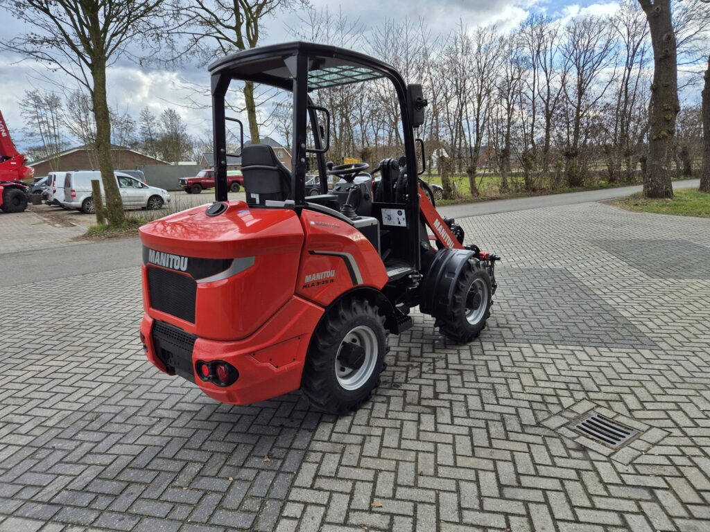 MANITOU MLA 3-25H miniloader - 수확기 : 사진 5 MANITOU MLA 3-25H miniloader - 수확기 : 사진 5