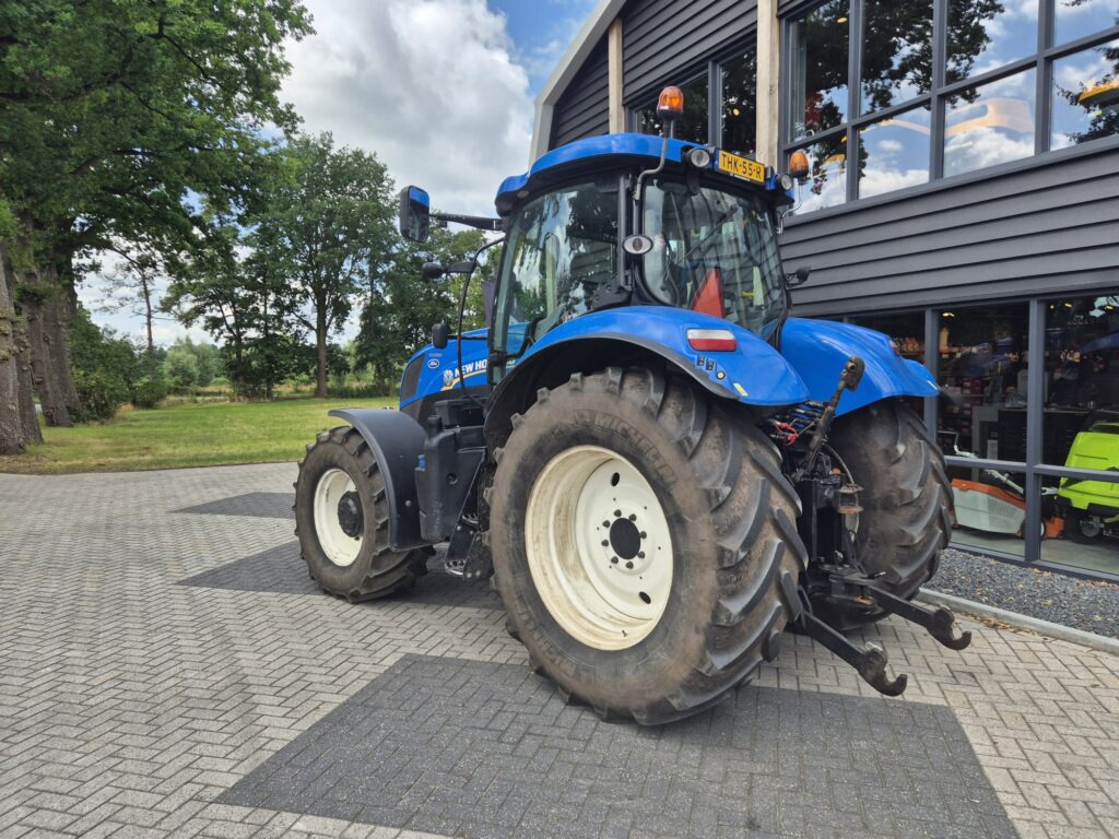 NEW HOLLAND T 7.170 - 장궤형 트랙터 : 사진 3 NEW HOLLAND T 7.170 - 장궤형 트랙터 : 사진 3