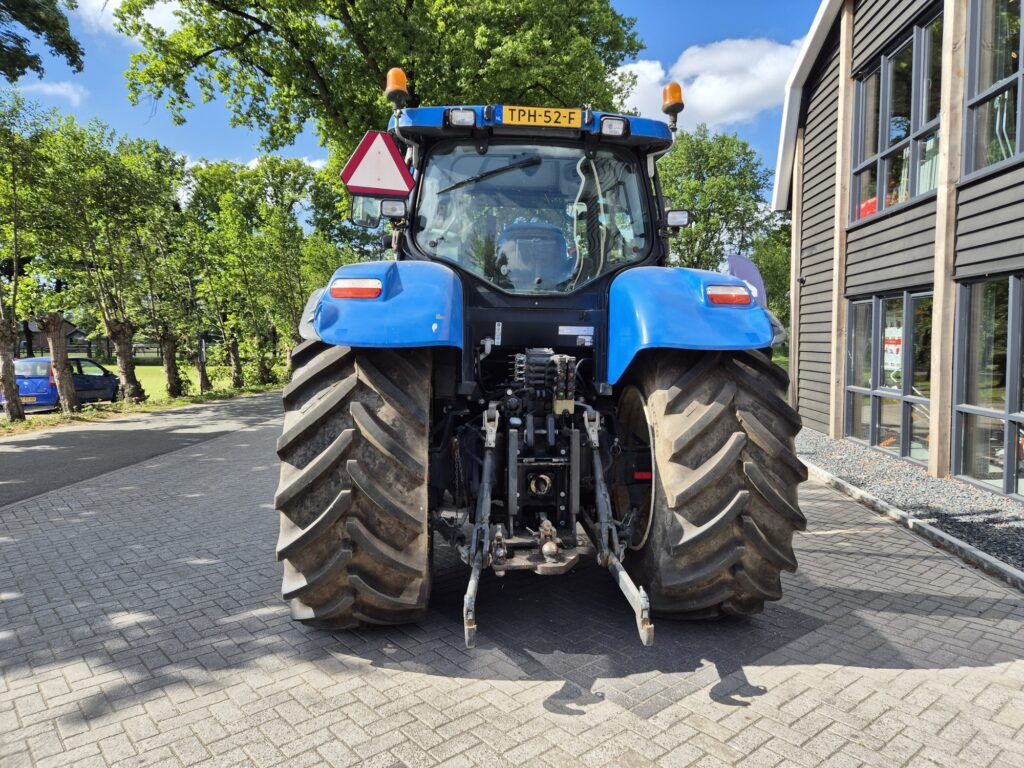 NEW HOLLAND T6080 - 장궤형 트랙터 : 사진 4 NEW HOLLAND T6080 - 장궤형 트랙터 : 사진 4