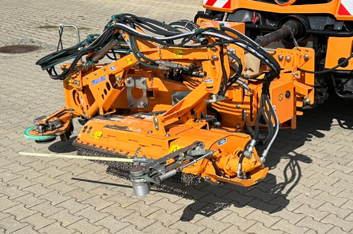 Unimog Leitpfostenausmähgerät / Randstreifenmähger - 붐 모어 : 사진 5 Unimog Leitpfostenausmähgerät / Randstreifenmähger - 붐 모어 : 사진 5