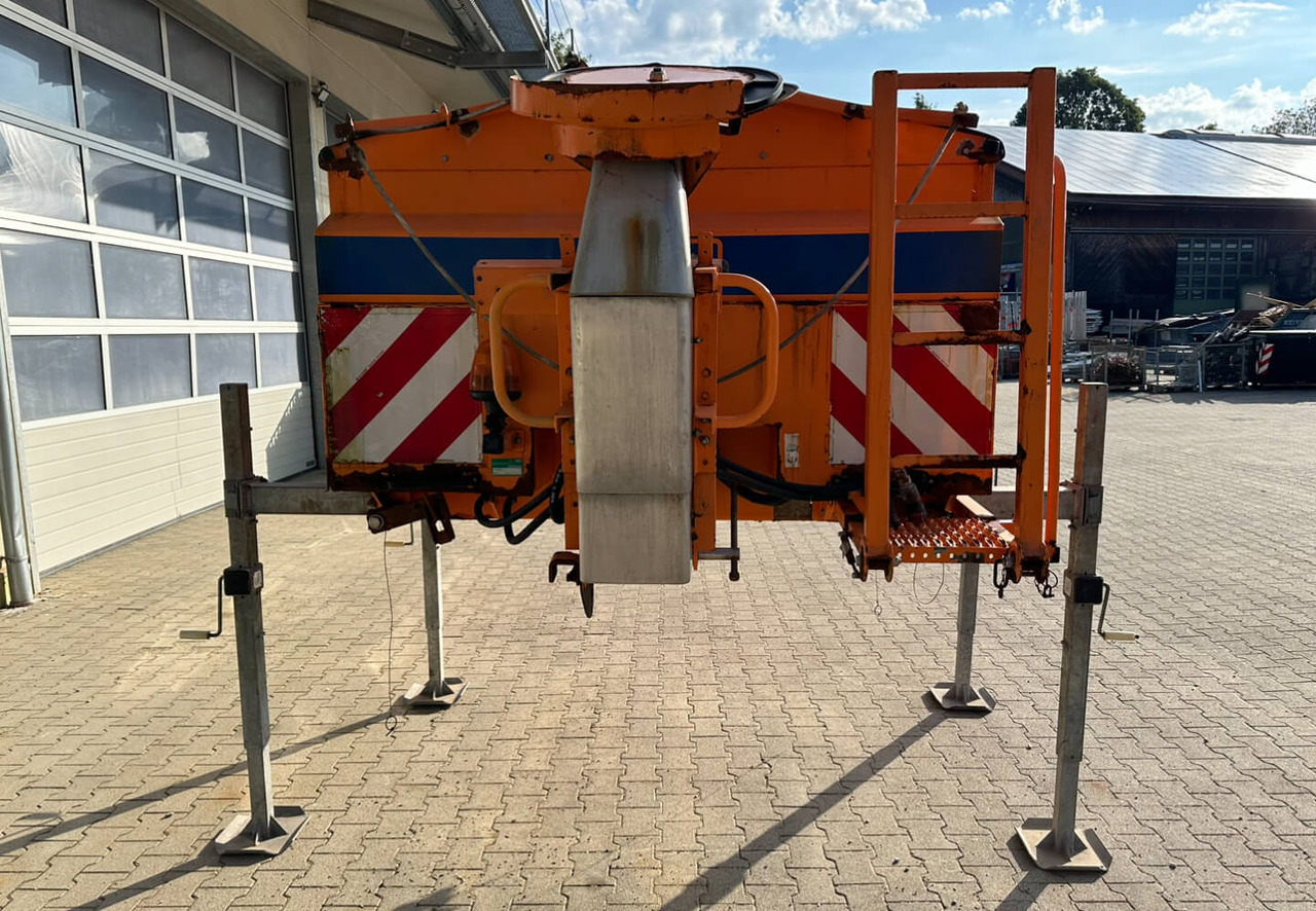 Unimog Salzstreuer Schmidt SST20-TLWH - 모래/ 소금 살포기 : 사진 2 Unimog Salzstreuer Schmidt SST20-TLWH - 모래/ 소금 살포기 : 사진 2