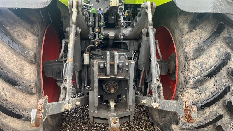 Claas Axion 830 Med frontlift  - 장궤형 트랙터 : 사진 5 Claas Axion 830 Med frontlift  - 장궤형 트랙터 : 사진 5