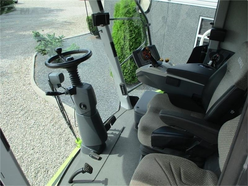 Claas LEXION 750 Gårdmaskine med kun 1480timer og V900 s - 목초수확기 : 사진 4 Claas LEXION 750 Gårdmaskine med kun 1480timer og V900 s - 목초수확기 : 사진 4