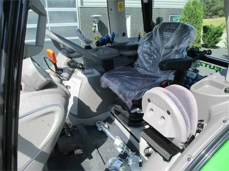 장궤형 트랙터 Deutz-fahr Agrotron 6205G New and Unused tractor : 사진 10