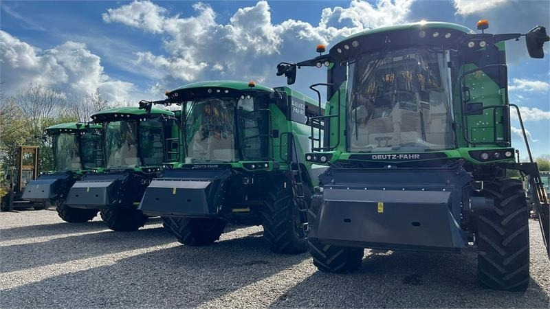 Deutz-fahr C7206 With 24feed - 7.2m header. New and unused Co - 목초수확기 : 사진 1 Deutz-fahr C7206 With 24feed - 7.2m header. New and unused Co - 목초수확기 : 사진 1