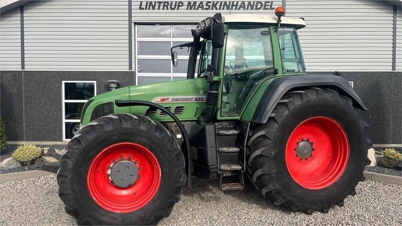 Fendt 926 Favorit Vario Med frontlift - 장궤형 트랙터 : 사진 1 Fendt 926 Favorit Vario Med frontlift - 장궤형 트랙터 : 사진 1
