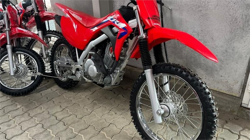 Honda CRF 125 F DEMO. Rigtig crosser med gear og kobling  - 사이드 바이 사이드/ ATV : 사진 3 Honda CRF 125 F DEMO. Rigtig crosser med gear og kobling  - 사이드 바이 사이드/ ATV : 사진 3