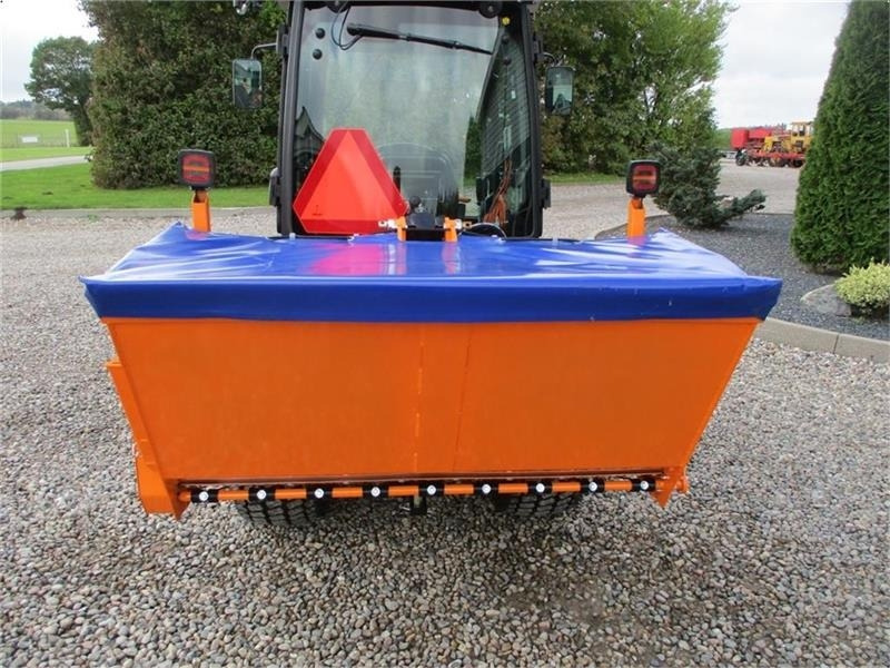 Limas SSP140 Selvlæssende og med lys - 모래/ 소금 살포기 지자체/ 특수 차량 용 : 사진 5 Limas SSP140 Selvlæssende og med lys - 모래/ 소금 살포기 지자체/ 특수 차량 용 : 사진 5