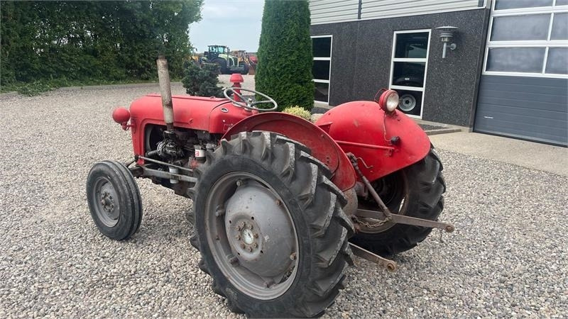 Massey Ferguson 35 3 cyl diesel - 장궤형 트랙터 : 사진 3 Massey Ferguson 35 3 cyl diesel - 장궤형 트랙터 : 사진 3