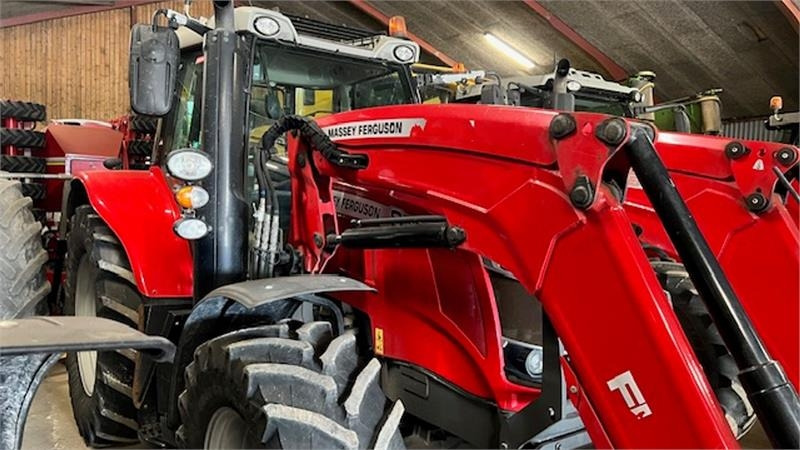 Massey Ferguson 6715 S Med front læsser. Læsser er meget lidt brug - 장궤형 트랙터 : 사진 3 Massey Ferguson 6715 S Med front læsser. Læsser er meget lidt brug - 장궤형 트랙터 : 사진 3