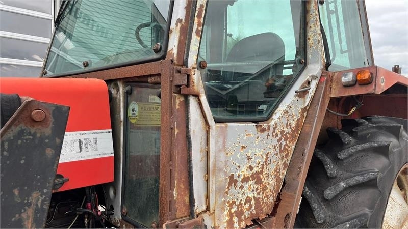 Massey Ferguson 690 Speedshift med frontlæsser - 장궤형 트랙터 : 사진 5 Massey Ferguson 690 Speedshift med frontlæsser - 장궤형 트랙터 : 사진 5