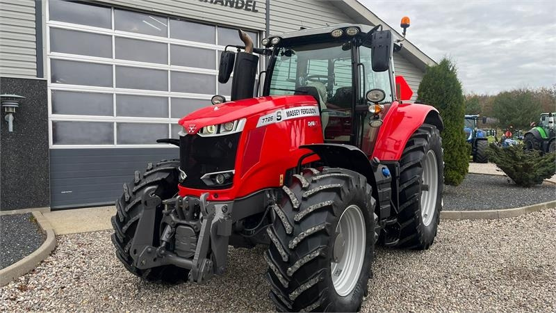 Massey Ferguson 7726 S DynaVT Med frontlift - 장궤형 트랙터 : 사진 3 Massey Ferguson 7726 S DynaVT Med frontlift - 장궤형 트랙터 : 사진 3