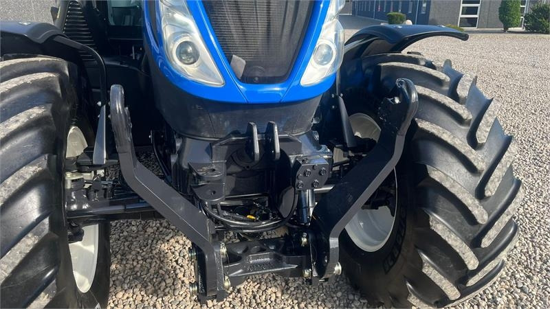 New Holland T6.165 AutoCommannd med frontlift - 장궤형 트랙터 : 사진 4 New Holland T6.165 AutoCommannd med frontlift - 장궤형 트랙터 : 사진 4