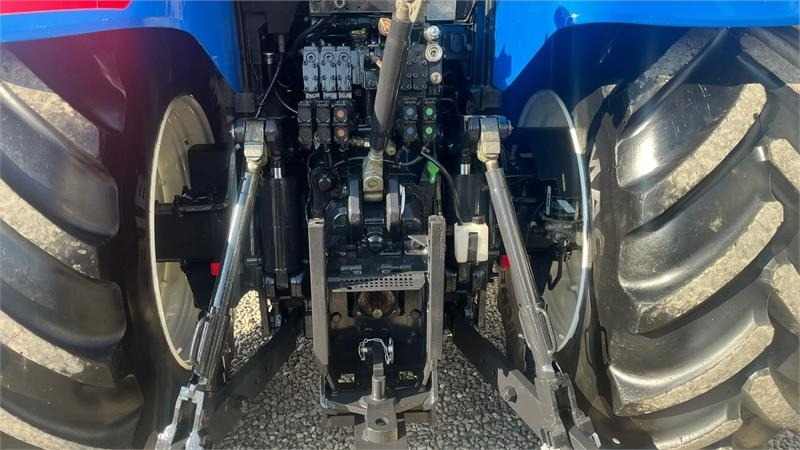 New Holland T7.270 AutoCommand med frontlift - 장궤형 트랙터 : 사진 5 New Holland T7.270 AutoCommand med frontlift - 장궤형 트랙터 : 사진 5