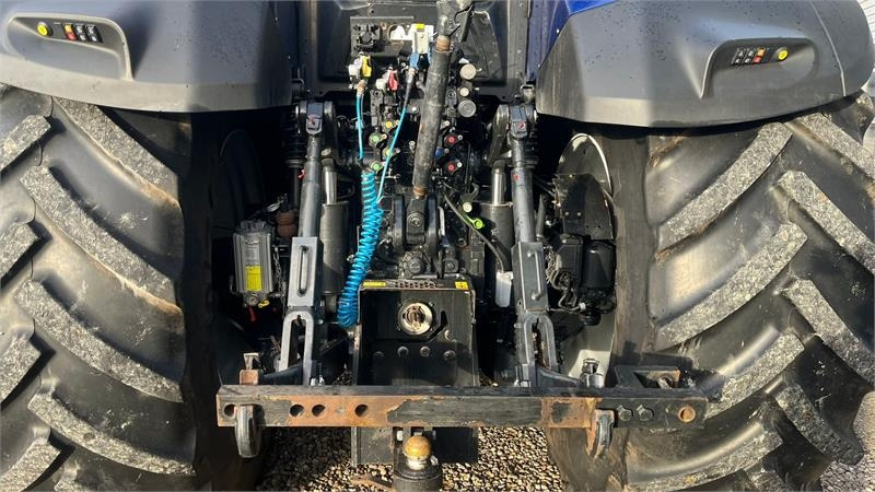New Holland T7.315 HD New Gen BluePower med frontlift og front - 장궤형 트랙터 : 사진 5 New Holland T7.315 HD New Gen BluePower med frontlift og front - 장궤형 트랙터 : 사진 5
