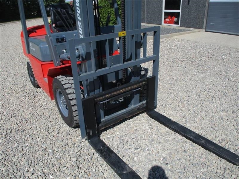 PlusPower 25 2500kg truck, med hydraulisk sideskif - 디젤 지게차 : 사진 3 PlusPower 25 2500kg truck, med hydraulisk sideskif - 디젤 지게차 : 사진 3
