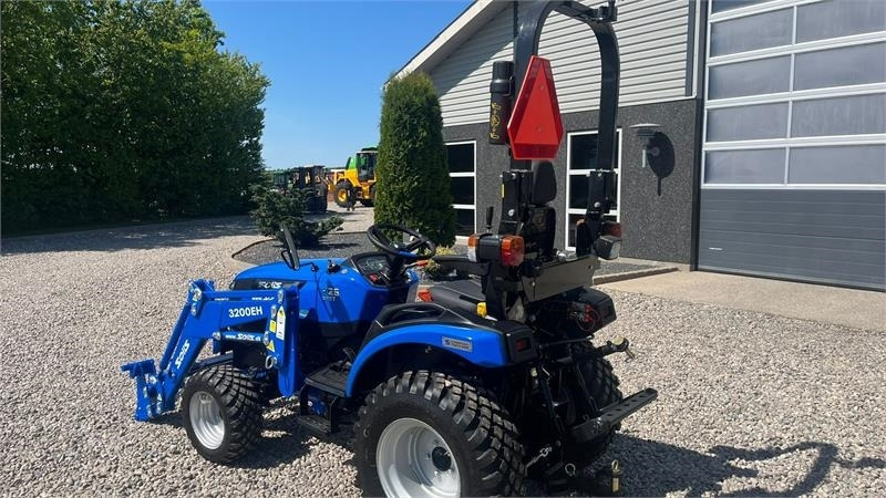 Solis H26 HST Med Frontlæsser og GardenPro dæk - 지자체 트랙터 : 사진 3 Solis H26 HST Med Frontlæsser og GardenPro dæk - 지자체 트랙터 : 사진 3
