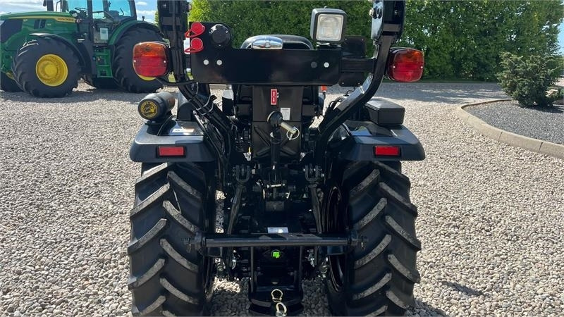 Solis S26 Limited Edition i sort 6+2 Gearmaskine med Ser  - 지자체 트랙터 : 사진 4 Solis S26 Limited Edition i sort 6+2 Gearmaskine med Ser  - 지자체 트랙터 : 사진 4