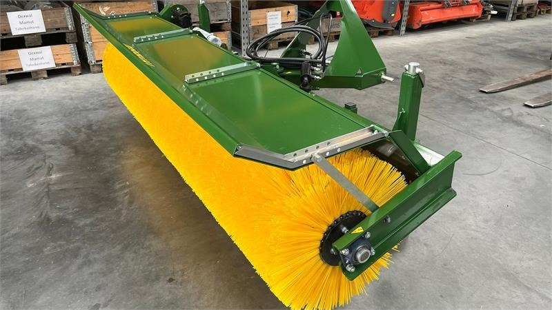 Thyregod TK 2800 med nylon børster og hydraulisk sving. bre - 빗자루 : 사진 3 Thyregod TK 2800 med nylon børster og hydraulisk sving. bre - 빗자루 : 사진 3