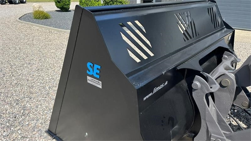 Volvo 4m3 skovl med Volvo beslag på. Den er 2.75m bred - 휠 로더 : 사진 5 Volvo 4m3 skovl med Volvo beslag på. Den er 2.75m bred - 휠 로더 : 사진 5