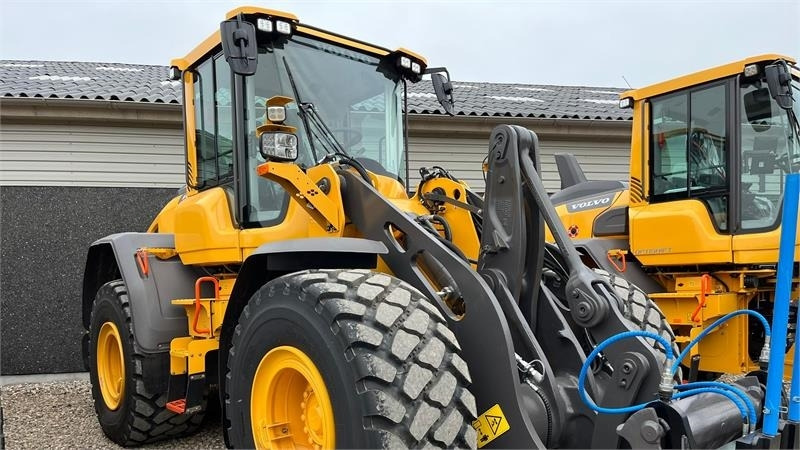 Volvo L 90H H2 fabriksny Dansk maskine med masser af ud - 휠 로더 : 사진 1 Volvo L 90H H2 fabriksny Dansk maskine med masser af ud - 휠 로더 : 사진 1
