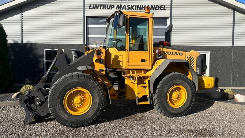 Volvo L70E Med hurtigskift og centralsmørring - 휠 로더 : 사진 1 Volvo L70E Med hurtigskift og centralsmørring - 휠 로더 : 사진 1