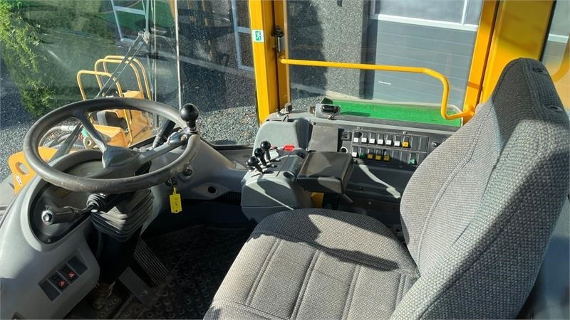 Volvo L70E Med hurtigskift og centralsmørring - 휠 로더 : 사진 4 Volvo L70E Med hurtigskift og centralsmørring - 휠 로더 : 사진 4