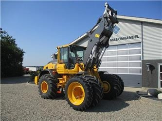 Volvo Tvillingehjul som passer til AGRI 750/65R26 - 휠 로더 : 사진 1 Volvo Tvillingehjul som passer til AGRI 750/65R26 - 휠 로더 : 사진 1