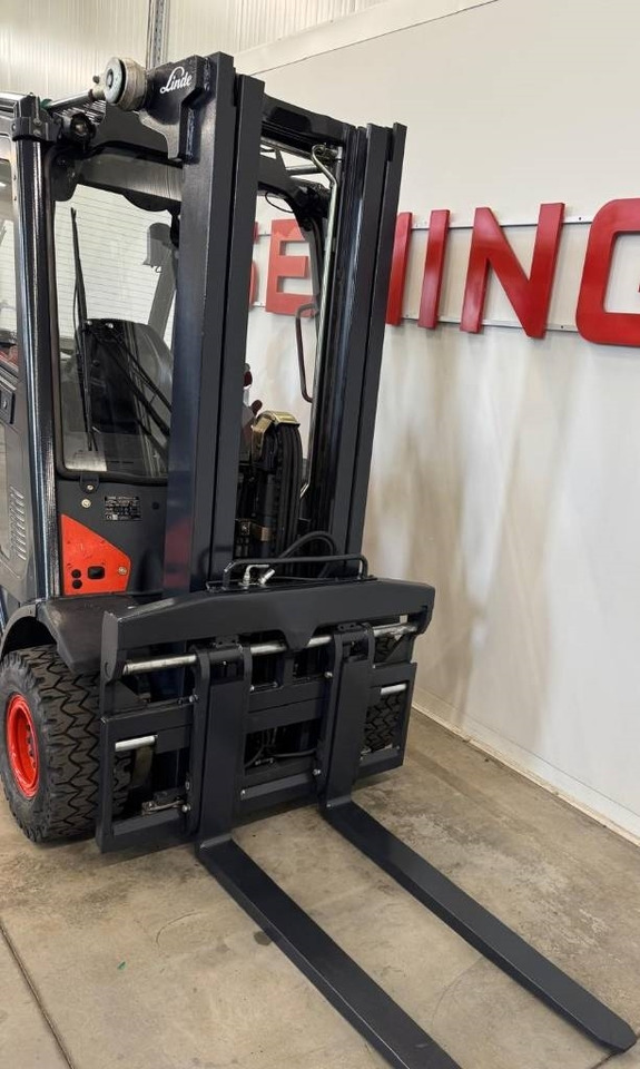 Linde 10768 H20T-02/600 - LPG 지게차 : 사진 4 Linde 10768 H20T-02/600 - LPG 지게차 : 사진 4