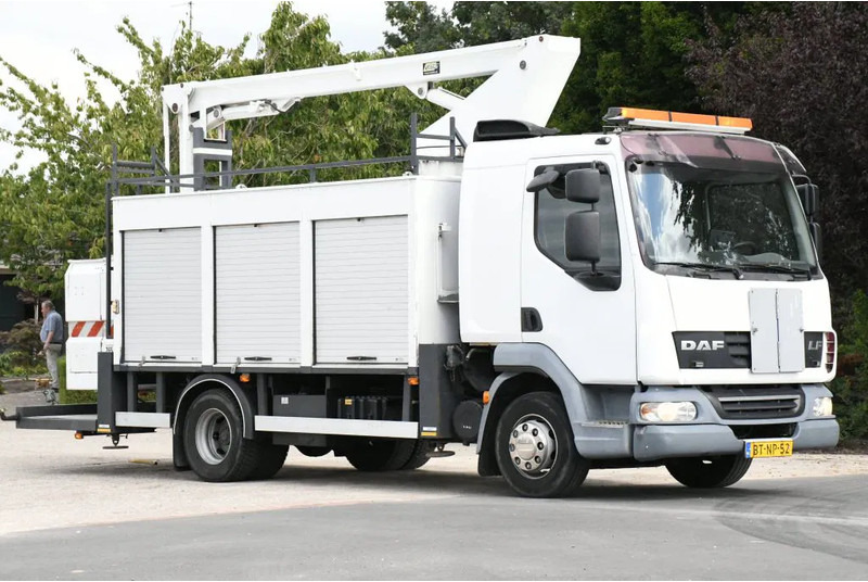 DAF LF 45.160 ARBEITSBUHNE/SKYWORKER/HOOGWERKER!!EURO4!! CUSTERS!! - 트럭 : 사진 4 DAF LF 45.160 ARBEITSBUHNE/SKYWORKER/HOOGWERKER!!EURO4!! CUSTERS!! - 트럭 : 사진 4