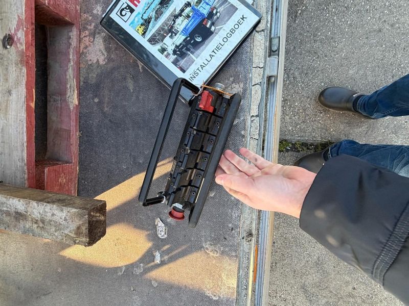 Hiab 112 RADIO REMOTE - 로더 크레인 트럭 용 : 사진 3 Hiab 112 RADIO REMOTE - 로더 크레인 트럭 용 : 사진 3
