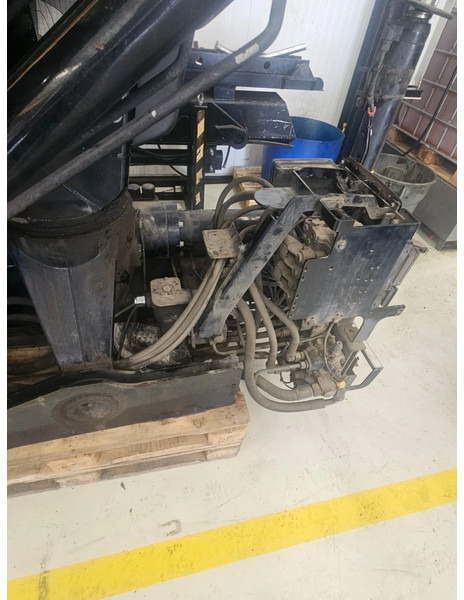 Hiab 23 tm hiab with radio remote - 크레인 붐 : 사진 2 Hiab 23 tm hiab with radio remote - 크레인 붐 : 사진 2