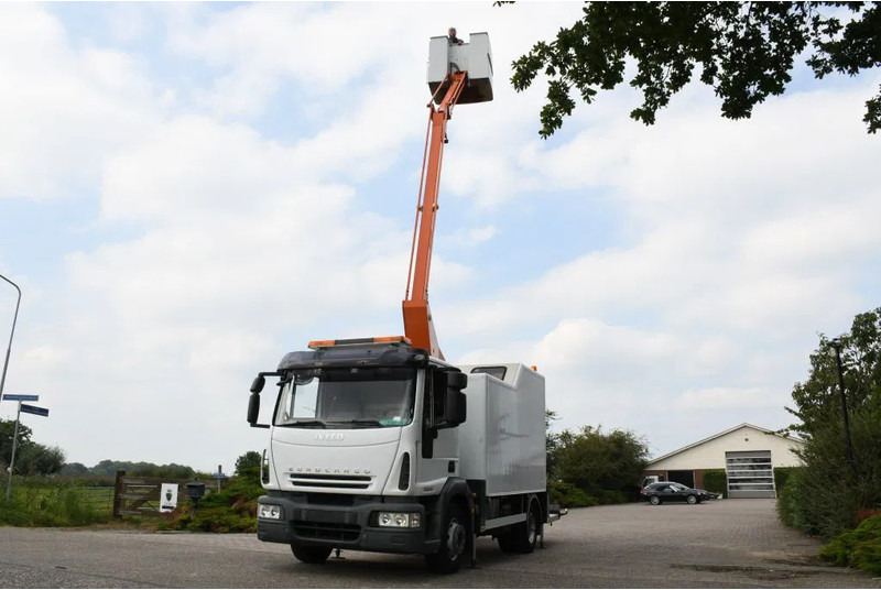 Iveco EuroCargo 120 E18!! ARBEITSBUHNE/SKYWORKER/HOOGWERKER!!EURO5!! CUSTERS!! - 트럭 : 사진 3 Iveco EuroCargo 120 E18!! ARBEITSBUHNE/SKYWORKER/HOOGWERKER!!EURO5!! CUSTERS!! - 트럭 : 사진 3